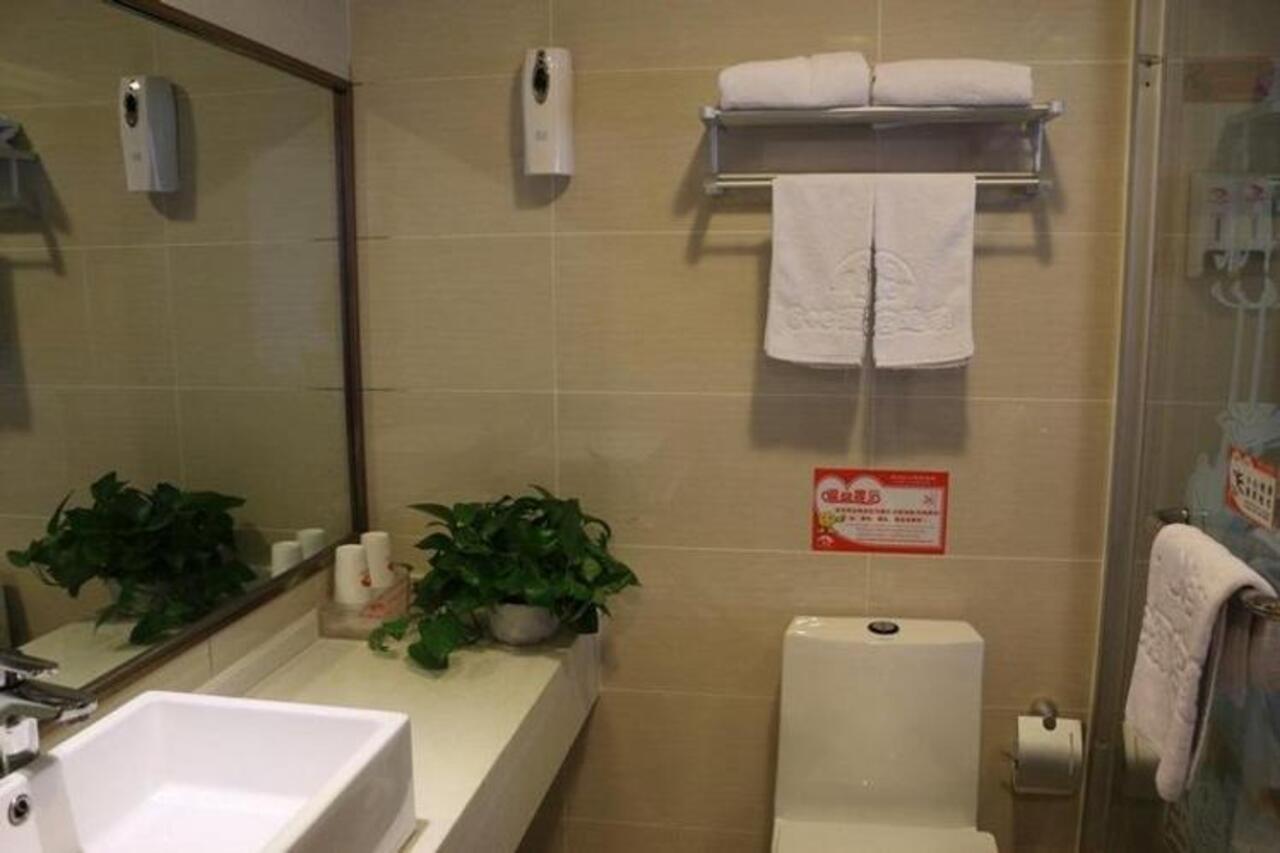 Shanghai Yiting 6+E Hotel - Lujiazui Eksteriør billede